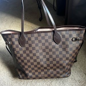 Used AUTHENTIC Louis Vuitton Neverfull MM